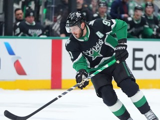 Tyler Seguin v drese Dallasu Stars.
