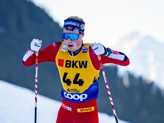 Einar Hedegart z Nórska počas pretekov na 10 km voľnou technikou vo švajčiarskom Davose.