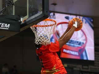 Shamiel Stevenson v rámci Slamdunk contest (súťaž v smečovaní) počas Zápasu hviezd.