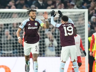 Momentka zo zápasu Aston Villa - Salzburg.