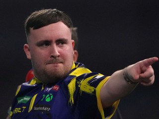 Angličan Luke Littler.