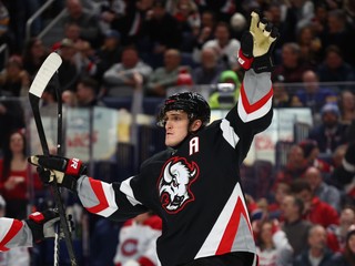 Tage Thompson
