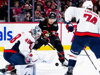 Momentka zo zápasu Ottawa Senators - Washington Capitals.