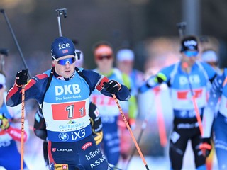 Momentka zo štafety mužov v Rupholdingu.