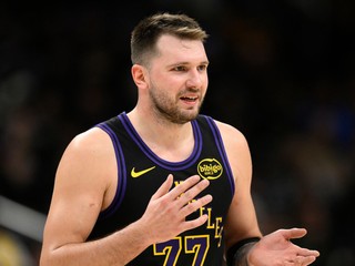 Luka Dončič v zápase s Washingtonom Wizards.