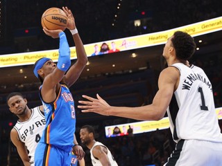 Shai Gilgeous-Alexander proti San Antoniu