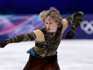 Ilia Malinin počas krátkeho programu v tímovej súťaži na ZOH 2026.