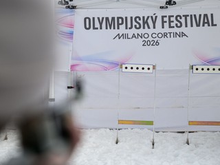 Na snímke chlapec strieľa na terče počas Olympijského festivalu v lyžiarskom stredisku Jasná v Demänovskej Doline.
