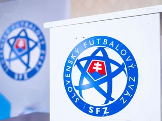 Na snímke volebná urna počas zasadnutia volebnej konferencie Slovenského futbalového zväzu (SFZ).