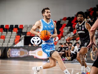 Momentka zo zápasu Slovan Bratislava - Prievidza