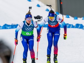 Ema Kapustová a Paulína Bátovská Fialková počas ženskej štafety.