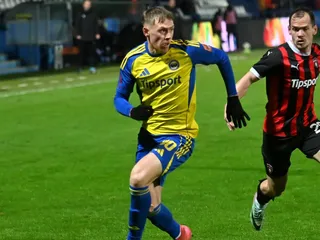 Zľava Hugo Ahl (Michalovce) a Martin Mikovič (Trnava)