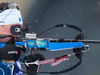 Fabien Claude počas štafety mužov na 4×7,5 km na zimných olympijských hrách. 