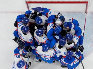 Slovenskí hokejisti po zápase Slovensko - Nemecko vo štvrťfinále ZOH 2026.
