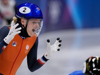 Xandra Velzeboerová.