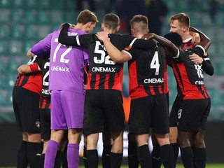 Hráči Trnavy sa radujú z víťazstva po zápase 1. kola nadstavbovej časti futbalovej Niké ligy v skupine o titul medzi MŠK Žilina - FC Spartak Trnava. 