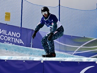 Na snímke slovenský reprezentant v parasnouborde Adam Krupa v druhej jazde pretekov banked slalom.