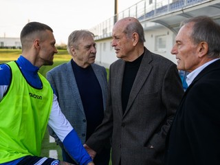 Sprava Ladislav Jurkemik, Alexander Vencel, zlatí medailista z ME vo futbale z roku 1976, Ladislav Petráš a Lukáš Haraslín.