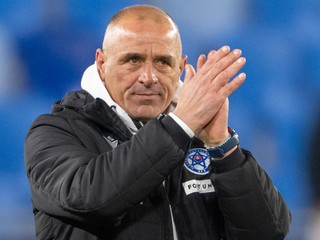 Na snímke tréner slovenskej reprezentácie Francesco Calzona.