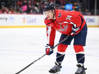 John Carlson odohral v drese Washingtonu celú doterajšiu kariéru. 