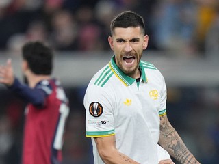 Lorenzo Pellegrini oslavuje vyrovnávajúci gól.