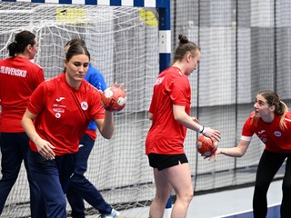 Slovenské hádzanárky trénujú na zraze v Michalovciach v pondelok 2. marca 2026.