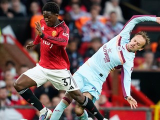 Kobbie Mainoo v drese Manchestru United.