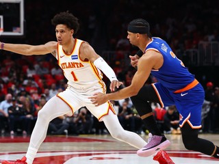 Jalen Johnson a Josh Hart.