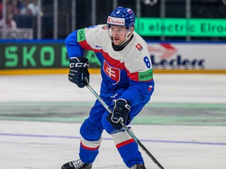 Na snímke hráč Oliver Okuliar (Slovensko) počas zápasu základnej B-skupiny Slovensko - Nórsko na 89. majstrovstvách sveta.