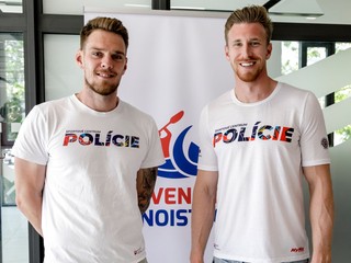 Na snímke slovenskí reprezentanti v rýchlostnej kanoistike zľava Adam Botek a Samuel Baláž.