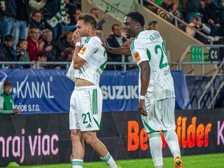Futbalisti Tatrana Prešov sa tešia z gólu. 