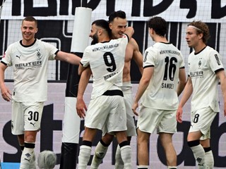 Borussia Mönchengladbach oslavuje gól. 