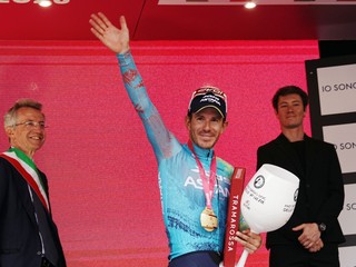 Davide Ballerini vyhral 6. etapu na Giro d'Italia 2026. 