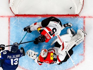 Fotka zo zápasu Fínsko - Rakúsko na MS v hokeji 2026.