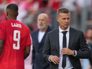 Tréner Jesse Marsch počas zápasu Kanada - Bosna a Hercegovina na MS vo futbale 2026.