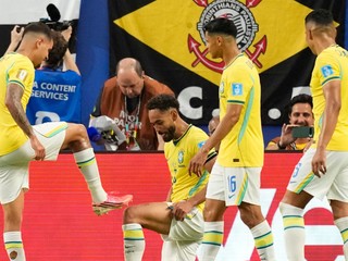 Futbalisti Brazílie oslavujú gól na MS 2026.