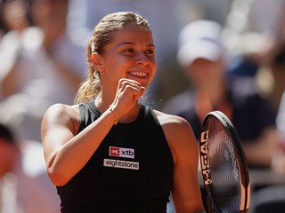 Maja Chwalinská z Poľska oslavuje postup do štvrťfinále na Roland Garros 2026.