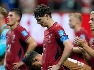 Sklamaní českí futbalisti po remíze 1:1 s Juhoafrickou republikou na MS vo futbale 2026.
