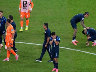 Sklamaní futbalisti Uruguaja po vypadnutí z MS 2026.