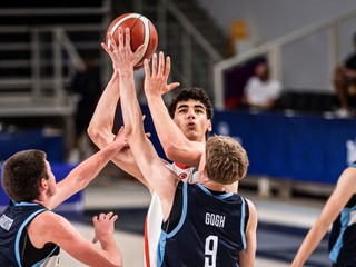 Momentka zo zápasu Slovensko - Turecko na ME v basketbale do 18 rokov 2026. 