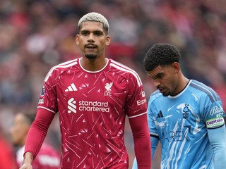 Ronald Araujo a Morgan Gibbs-White.