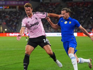 Mychajlo Mudryk v drese Chelsea. 