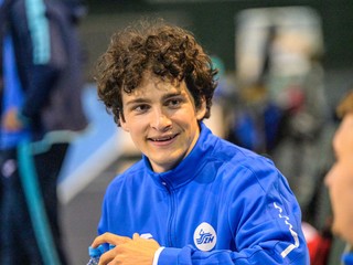 Tomáš Smetánka počas tréningu slovenskej reprezentácie v hádzanej.