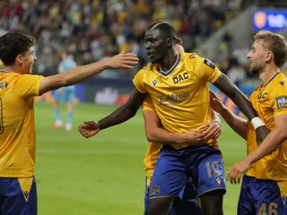 Na snímke druhý vpravo hráč Alioune Sylla (DAC) sa teší z gólu so spoluhráčmi počas zápasu 7. kola futbalovej Niké ligy FC DAC 1904 Dunajská Streda - ŠK Slovan Bratislava.