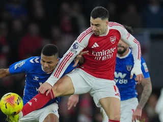 Gabriel Martinelli v drese Arsenalu.