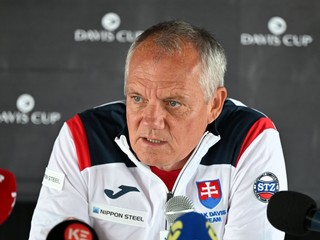 Na snímke kapitán slovenského tímu Tibor Tóth počas tlačovej konferencie s kapitánmi pred zápasom Davisovho pohára SR - Grécko.