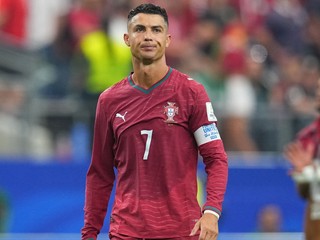 Cristiano Ronaldo v drese Portugalska.