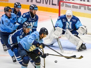 Brankár Matt Jurusik v zápase Slovan - Nitra.