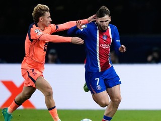 Chviča Kvaracchelija proti Barcelone.