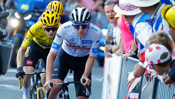 Tadej Pogačar zvádzal súboje s Jonasom  Vingegaardom tri týždne na Tour de France 2023.